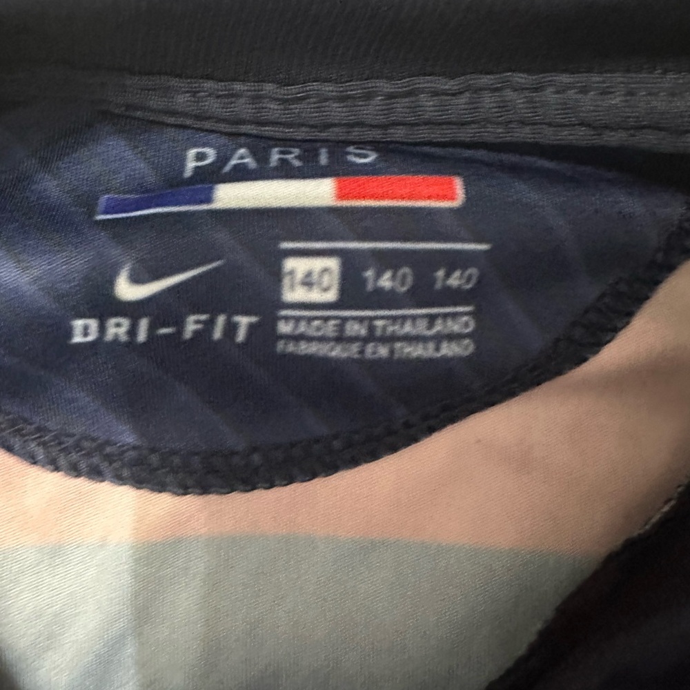Nike Kids Navy and Red PSG Jersey - Picture 4 of 6